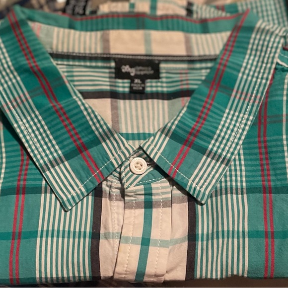 Men’s Button Up T-Shirt - Picture 2 of 4